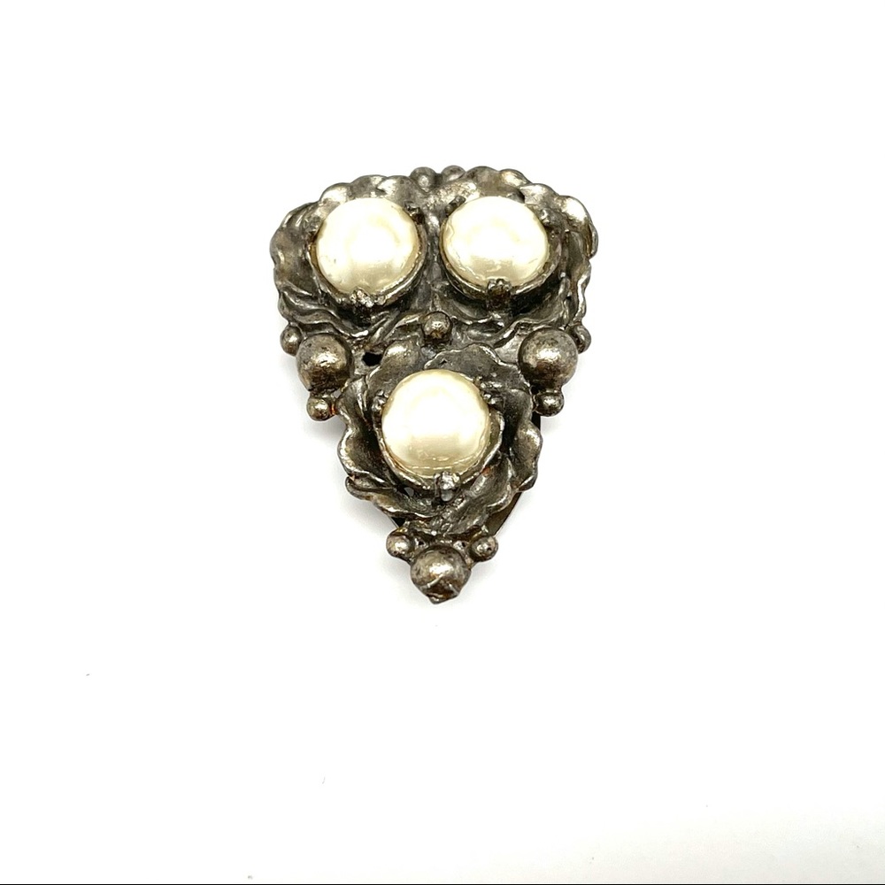 Vintage 30s Art Deco Faux Pearl Silver Dress Clip